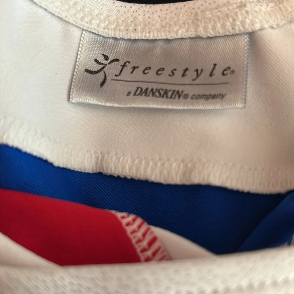 NWOT Danskin Freestyle USA colors Dance/Gymnastics Leotard one piece size 10/12